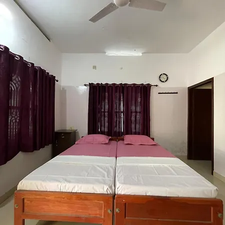 Bee Villa-2